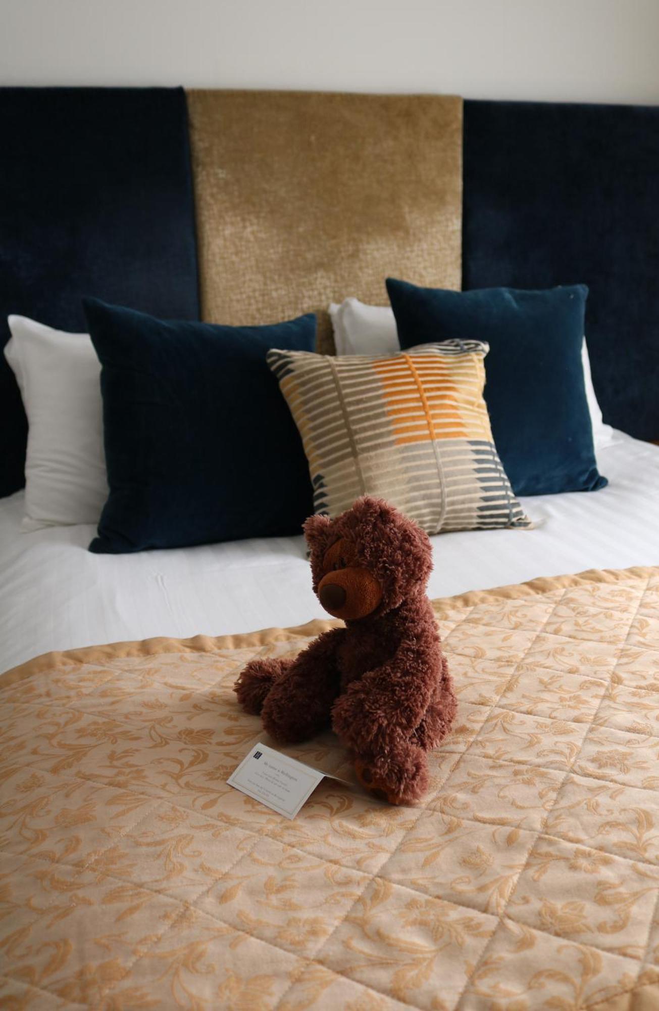 Clarence Court Hotel Cheltenham Bagian luar foto
