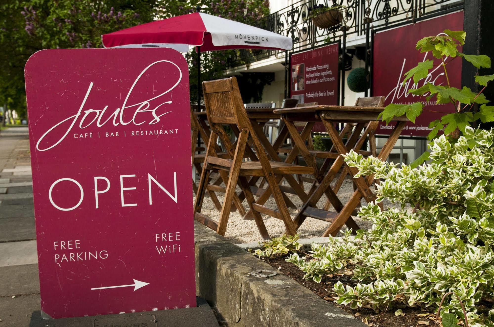 Clarence Court Hotel Cheltenham Bagian luar foto